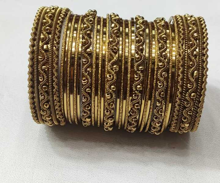 Indian Bridal Churiyan Metal Kangan Bangles Set - Golden