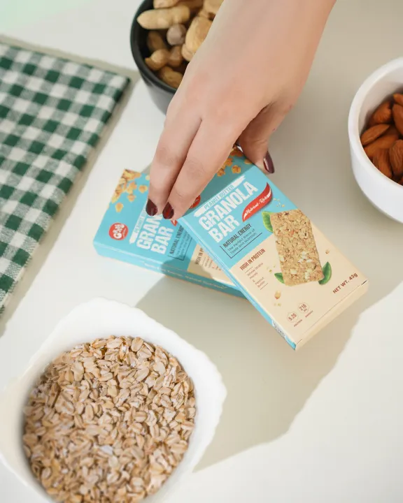 Grano%20Peanut%20Butter%20Granola%20Bar%20%7C%20Healthy%20Oats%20Bar%20with%20Nuts%20%7C%20Natural%20Energy%20&%20Protein%20Bar%20-%20Image%202