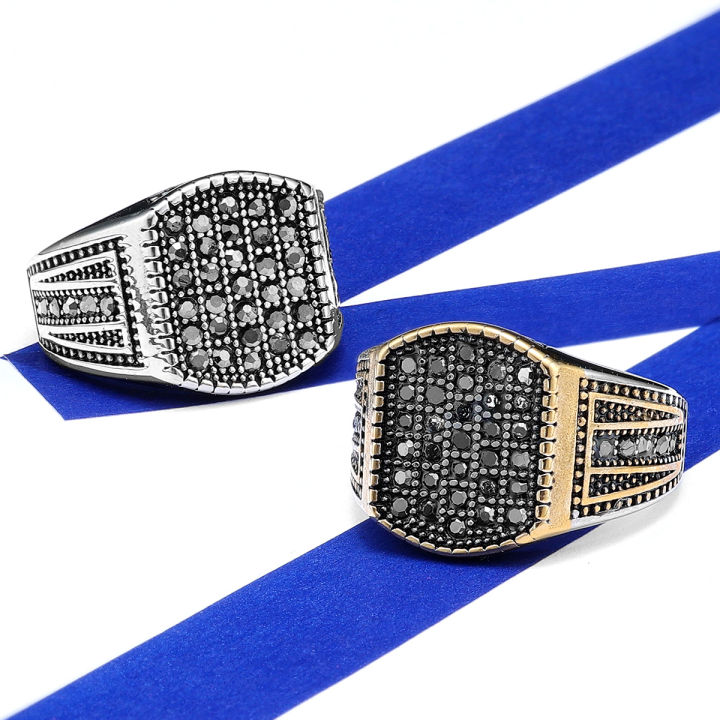 Golden Black Rhinestone Stainless Steel Mens Rings Punk Trnedy for Male Boyfriend Biker Jewelry Creativity Gift Wholesale
