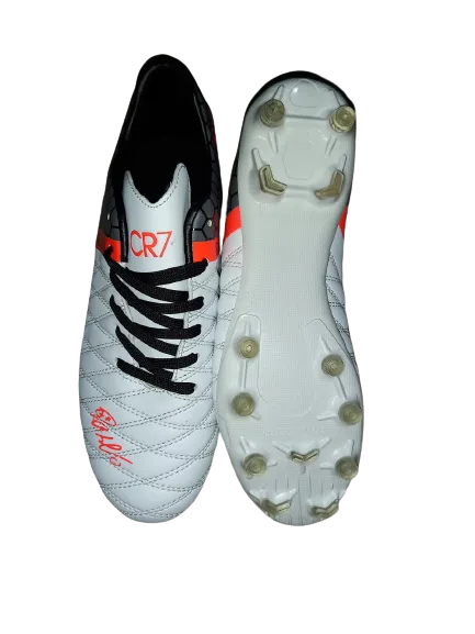 Foot%20Ball%20Shoes%20Sole%20Durable%20Lace%20Up%20Sports%20Trainers%20Cr7%20Ronaldo%20Football%20Sports%20Shoe%20Training%20Shoes%20-%20Image%204