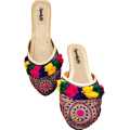balochi khussa for girls and woman shoes for ladies chappal for girs and  women new syle chappal new design shoes for ladies. 