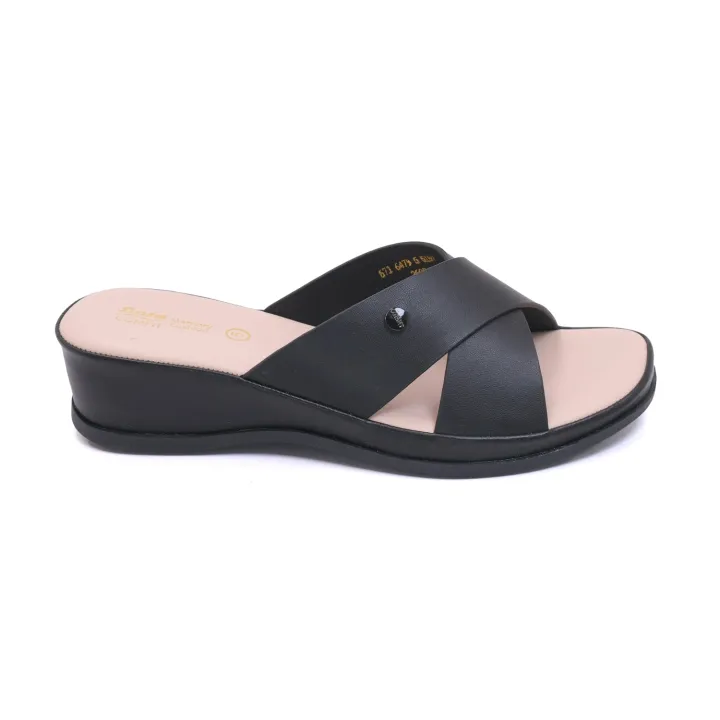 Comfit%20By%20Bata%20Black%20Chappals%20For%20Women%20-%20Image%202