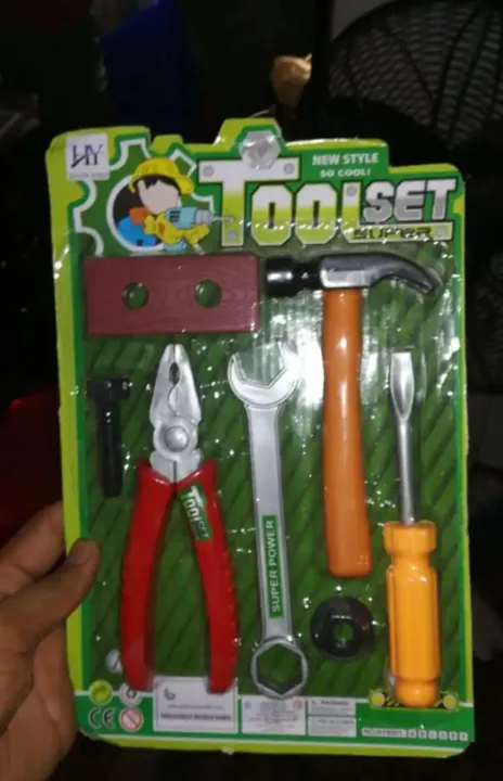 Tool%20Pretend%20Play%20Set%20Plastic%20Tool%20Kit%207%20Pcs%20Tool%20Set%20For%20Kids%20-%20Image%202