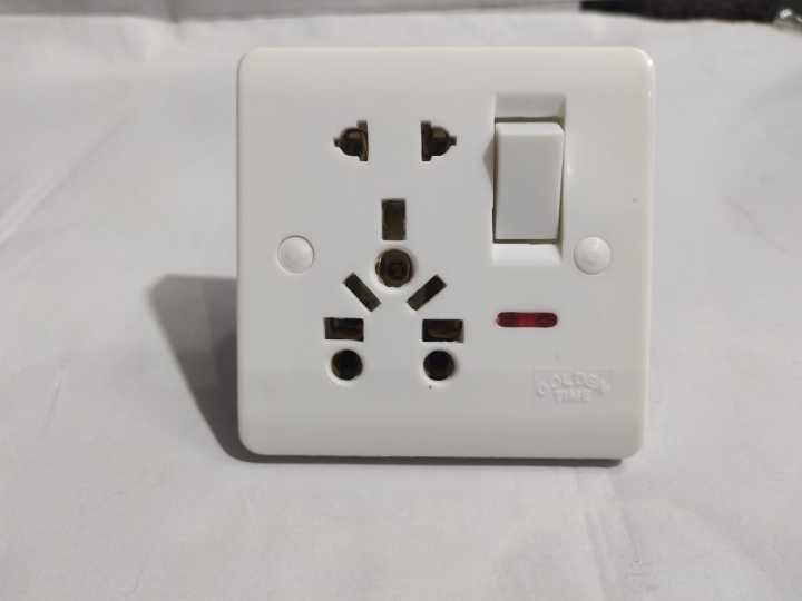 Multi%20Light%20Plug%20Socket%2020%20Amp%20(9%20in%201),%20100%25%20Copper,%20High%20quality%20light%20plug%20socket%2020%20Amp%20-%20Image%204