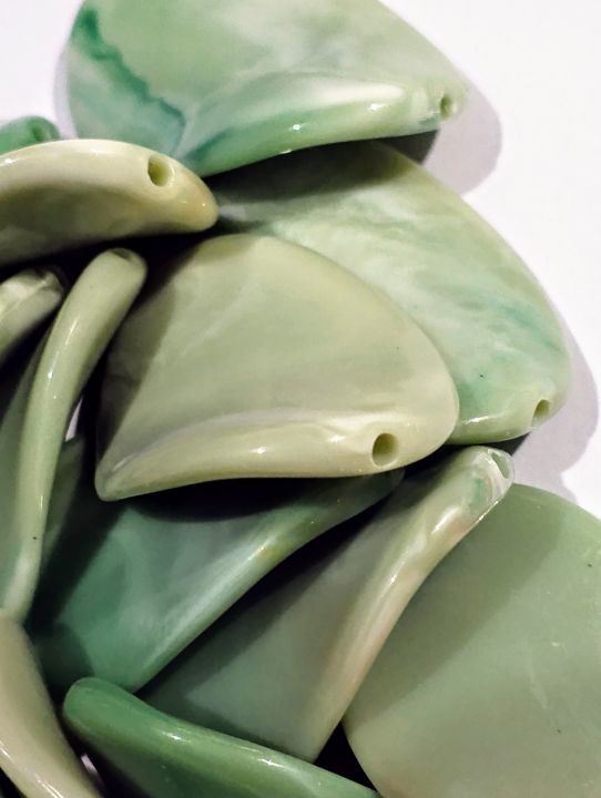 Green%20Marble%20Curved%20Oval%20Acrylic%20Plastic%20Beads%20Pack%20of%2040%20gms.%20Versatile%20for%20DIY%20Jewelry,%20Craft%20Projects,%20Dress%20Accessories,%20Home%20Decorative%20Ideas.%20-%20Image%207