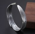 Vintage Carved Pattern Feather Bangle Bracelet Creative Design Opening Adjustable Men and Women's Models. 