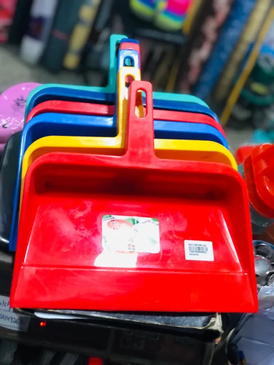 Dustpan%20-%20Dust%20Helper%20-%20Dust%20Cleaner%20-%20Bailcha%20Khurpi%20Pure%20Plastic%20Patt%20Suppri%20-%20Image%203