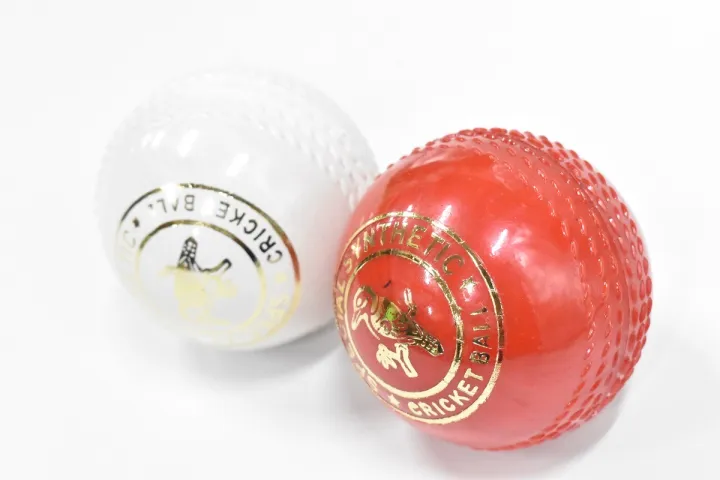 Practice%20Cricket%20Hard%20Ball%20(Synthetic)%20-%20Image%202
