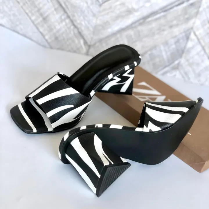 GoodWill%20Women%20Fashion%20Triangle%20High%20Heels%20With%20Platform%20Sandal,%20Party%20Wear%20Heels%20Weeding%20Wear%20Heels,%20Bridal%20Heels%20Black%20and%20White%20-%20Image%205