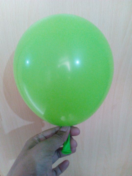 40pcs 9 inch Parrot Green Balloons for Birthday Party Supplies Balloon Garland Arch Parrot green Latex Balloons Helium Balloons for Wedding