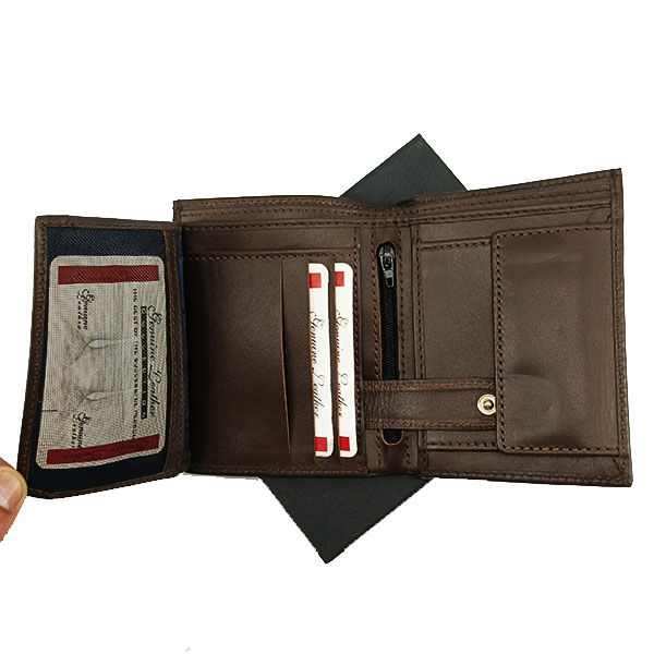 Half%20Long%20Brown%20Leather%20Wallet%20-%20Image%206
