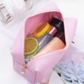 Makeup Bag Easy Access Strong Bearing Makeup Organizer Bag. 