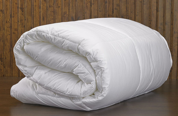 Beddy's Studio - White Winter Quilt 250 Grams Thick & Fluffy Korean Fiber Filled Comforter  Duvet  Vicky Razai