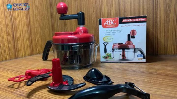 Manual%20Food%20Chopper,%20500ML%20Speedy%20Chopper%20with%203%20Curved%20Stainless%20Steel%20Blades,%20Handheld%20Vegetable%20Chopper/Mincer/Mixer/Blender%20to%20Chop%20Fruits%20Onions/Nuts/Ginger/Herbs/Garlics%20-%20Image%204