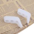 New MA ilicone Toe eparator Foot 3 Hole Little Toe Varu Corretcor Foot Care. 