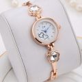Women's Quartz Watch Bangle Wtyle Color Diamond Watches Small Dial Schoolgirl Bracelet Watch Gold Silver Watch Chain. 