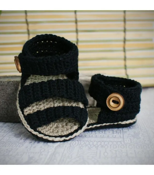 Stylish%20Black%20Woolen%20Handmade%20Crochet%20Baby%20Summer%20Sandal%20-%20Image%202