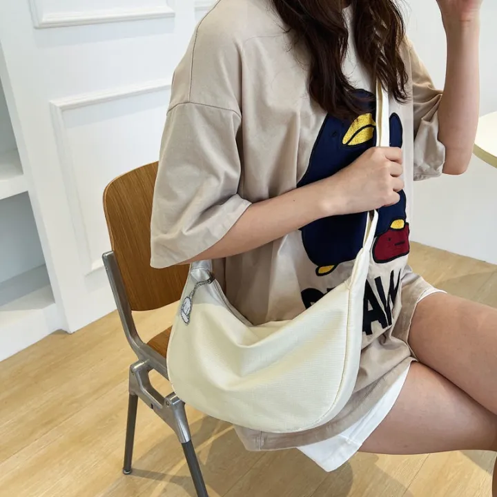 Japanese%20Harajuku%20Nylon%20Shoulder%20Bag%20Women%20Solid%20Color%20Sling%20Bag%20Ins%20Simple%20Crossbody%20Bag%20Student%20Casual%20Bag%20-%20Image%205