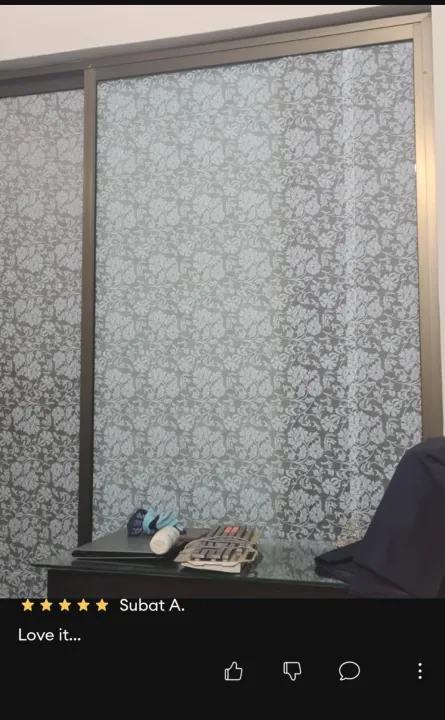 Elegant%20Floral%20Pattern%20Self-Adhesive%20Privacy%20Window%20Film%20in%20PVC%20-%20Multiple%20Sizes%20-%20Image%204