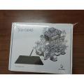 XP-Pen G640 6 x 4 inch Graphic Drawing Tablet Bigger Thinner than G540 for Gameplay for Painting 8192 levels sensivitity. 