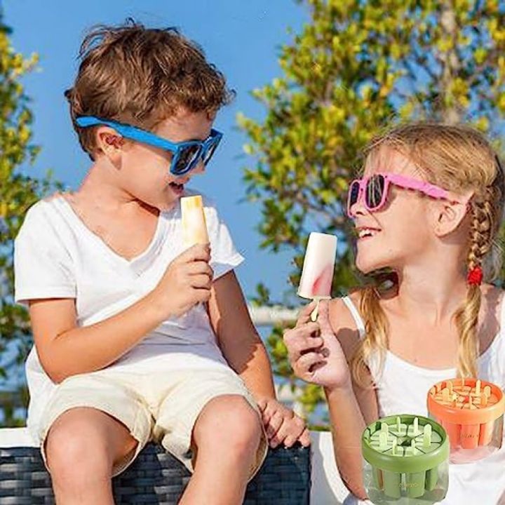 8-Grid%20Reusable%20Popsicle%20Mold%20%E2%80%93%20DIY%20Ice%20Cream%20Maker%20Tray%20with%20Sticks,%20Non-Stick%20Ice%20Lolly%20Mould%20for%20Kids%20&%20Adults,%20Easy%20to%20Use%20&%20Clean%20-%20Image%206