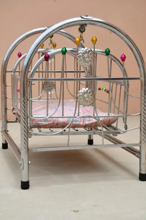 New%20Born%20Baby%20Swing%20Bed%20in%20Silver%20Chrome%20with%20Soft%20Mattress%20-%20Royal%20Look%20New%20Edition%20-%20Image%202