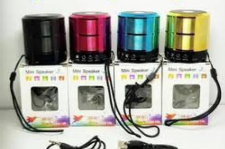 KUN%20TRADERS%20WS-887%20Mini%20Portable%20Bluetooth%20Speaker%20Wireless%20Loudspeaker%20Sound%20System%20Audio%20Outdoor%20Universal%20Square%20Sound%20Box%20KN-06%20-%20Image%204