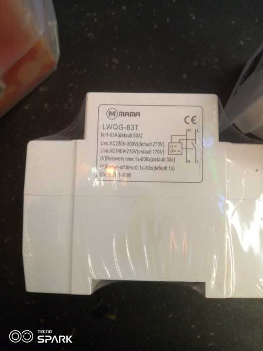 voltage%20protector%20breaker%20-%20Image%204