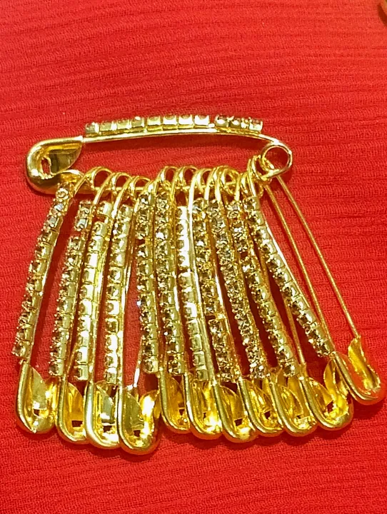 Crystal%20Hijab%20Pins%20%E2%80%93%20Set%20of%206%20Fancy%20Safety%20Pins%20with%20Rhinestones%20-%20Image%202
