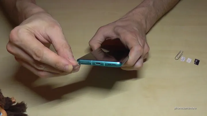 Infinix%20Note%2011%20Pro%20SIM%20Tray%20Replacement%20Slot%20For%20Infinix%20Note%2011%20Pro%20_Green%20-%20Image%202