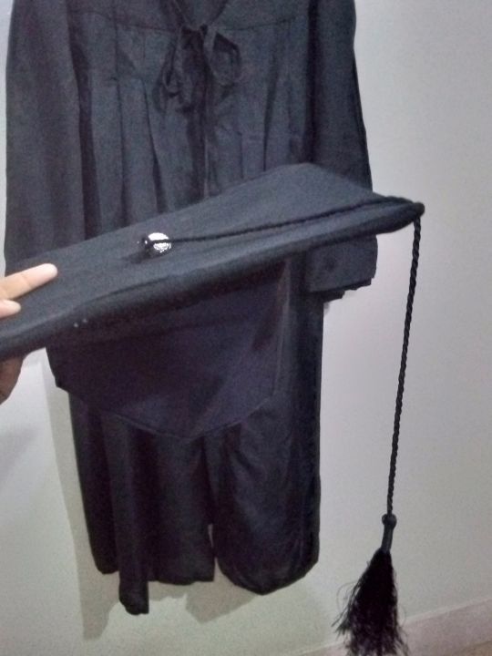 graduation%20gown%20and%20cap%20set%20Includes%20Tassel%20for%20Bachelor,%20Master,%20Teacher%20-%20Image%202