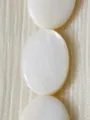 4, 7, 8, 11pcs Natural Flat Oval White Mother of Pearl Sea Shell Beads for Crafting - DIY Crafting Elegant Jewelry Making Supplies. 
