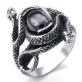 Men's Fashion Cobra Snake Ring Personality Punk Style Retro Black Gem Snake Men's Ring Arrogant Animal Jewelry Fashion Ring. 