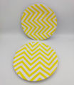 YELLOW ZIGZAG PAPER PLATES PACK OF 10 PAPER PLATES. 