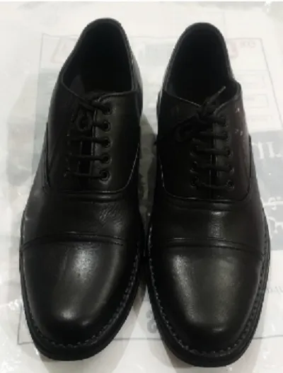 Pure%20Cow%20Leather%20Handmade%20Oxford%20Pattern%20Shoes%20For%20MEN%20-%20Image%203