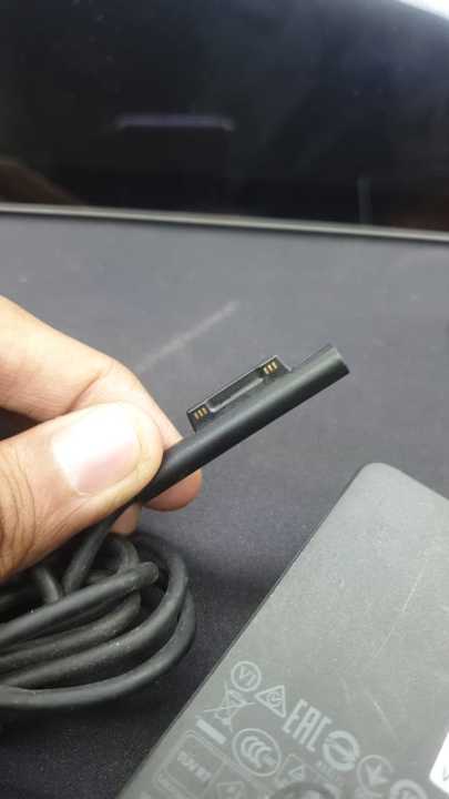Microsoft%20Surface%20Charger%20Genuine%2035w.%20Genuine%20murface%20Pro%204/5/6/7%20Charger%20/%20Microsodt%20surface%20charger%20/%20100%25%20genuine%20charger%20,%20original%20charger%20-%20Image%204