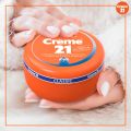 Creme 21 Germany Moisturizing Cream Classic 250ml for Ultimate Dry Skin with Vitamin E & B5 For Hands, Face & Body, Women & Men,. 