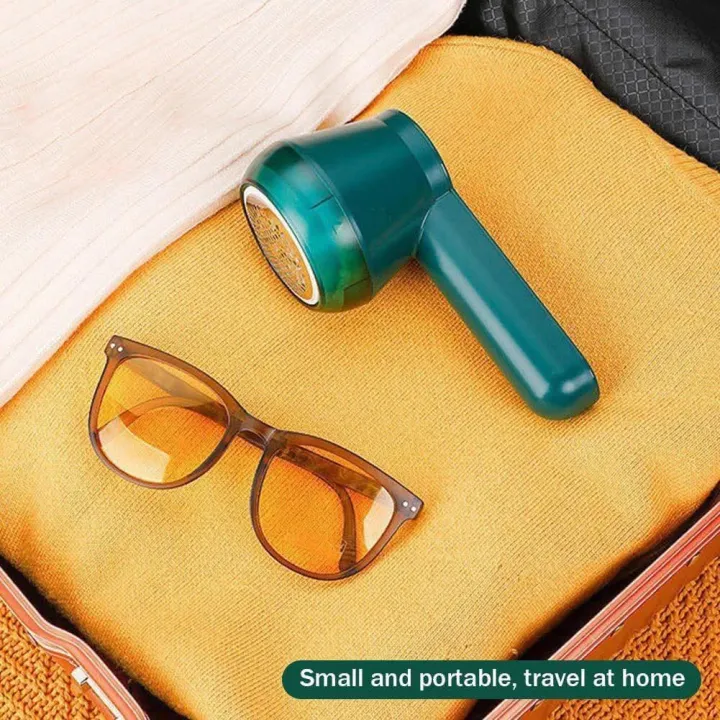 Electric%20Lint%20Remover%20for%20Clothes%20&%20Sweaters%20%7C%20USB%20Rechargeable%20Fabric%20Shaver%20%7C%20Durable%20Lint%20Removal%20Machine%20for%20Sweaters%20%7C%20Perfect%20for%20Fluff,%20Fuzz,%20and%20Hair%20Ball%20Trimming%20-%20Image%206