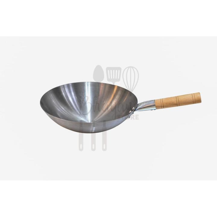 Chinese Wok With Wooden Handle
