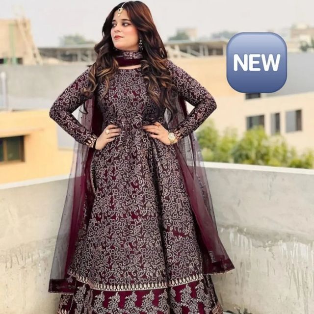 Allover%20printed%20fancy%20maxi%203%20pieces%20latest%20design%20stitched%20dress%20for%20girls%20-%20Image%203