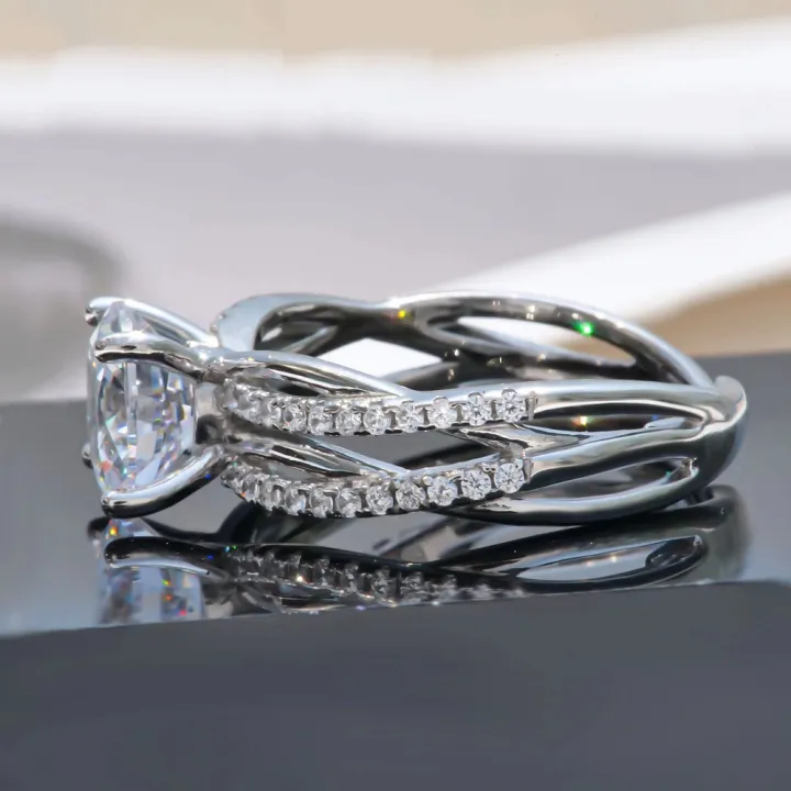 Elegant%20925%20Silver%20Ring%20with%20Clear%20Zircon%20Stones%20for%20Women%20-%20Fashion%20Jewelry%20-%20Image%209