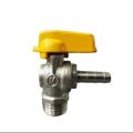 Gas valve Pakistan made 1/2". 