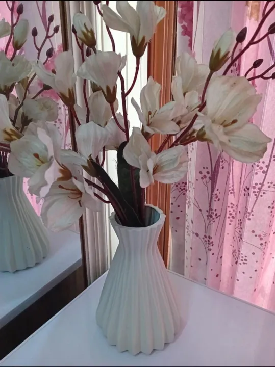 Unbreakable%20Plastic%20Flower%20Vase%206.5%20Inches%20Height%203%20Inches%20Diameter%20Durable%20Home%20Decor%20-%20Image%206