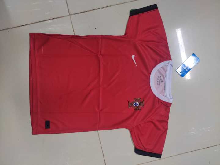 RONALDO%20PURTGAL%20SOCCER%20FOOT%20BALL%20KIT%20FOR%20KID%20new%20-%20Image%203