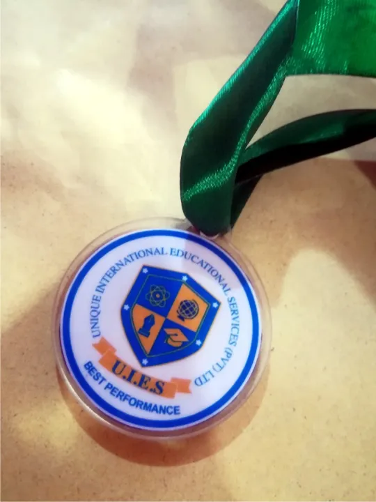 school%20medal%20acrylic%20-%20Image%205
