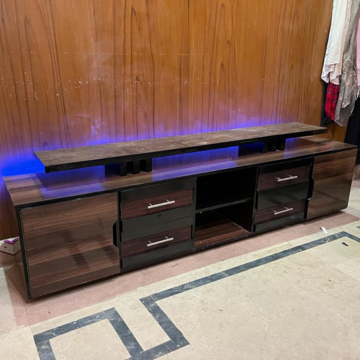 Modern TV Console Table: Stylish Entertainment Storage Solution - TV Console table with riser