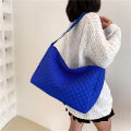 New Large Capacity Casual Women's Bag2022Solid Color Fashion Crossbody Bag Western Style Space Cotton Shoulder Tote Bag. 