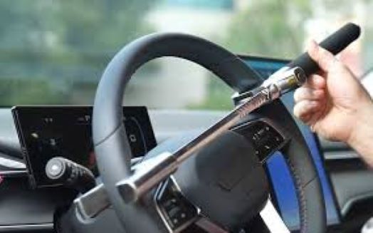 STEERING%20WHEEL%20LOCK%20FOR%20ALL%20CARS%20-%20Image%203