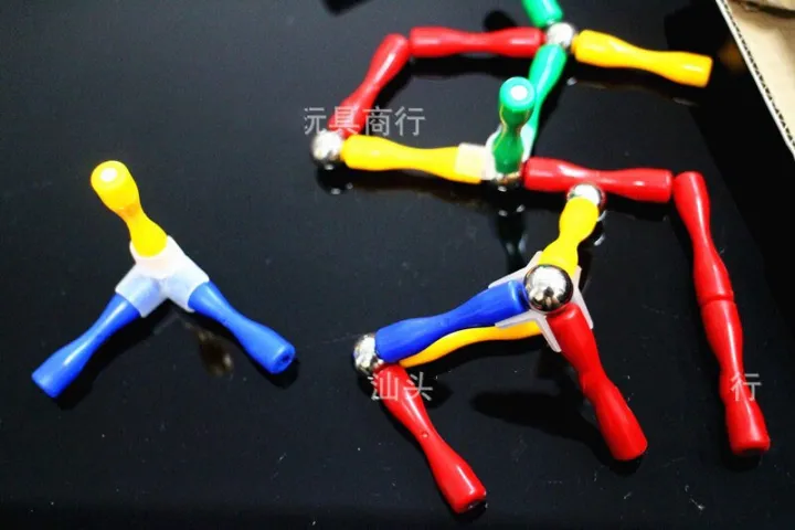 124/Pcs%20Magnetic%20Balls%20Sticks%20Construction%20Block%20Building%20Set%20Toy%203D%20Shapes%20Educational%20Games%20For%20Kids%20Children%20-%20Image%205