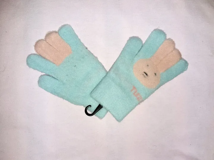 Woollen%20Winter%20Gloves%20for%20Kids%20-%20Kids%20Warm%20Woolen%20Gloves%20for%20Winters%20(1%20Pair)%20-%20Image%206